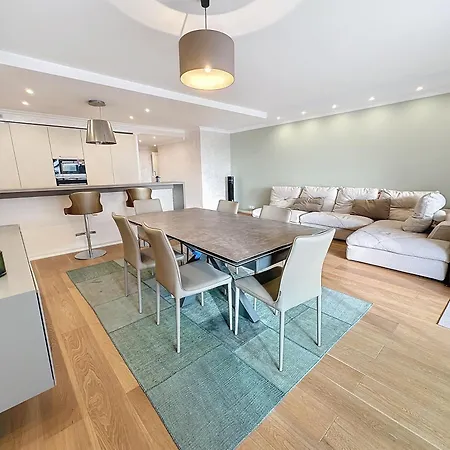 Lägenhet Luxury 2 Bedroom Gray D'albion 330